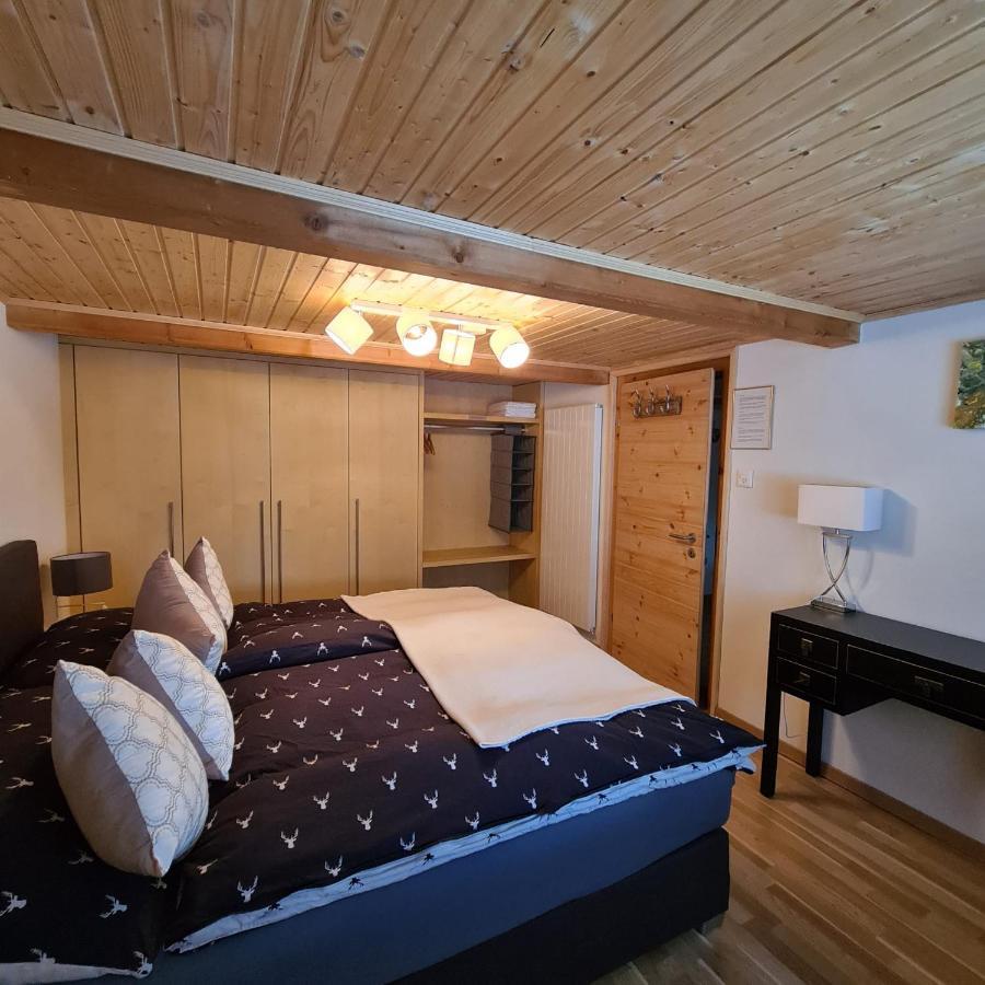 Chesa Prema Bed & Breakfast - Restaurant Дізентіс Екстер'єр фото